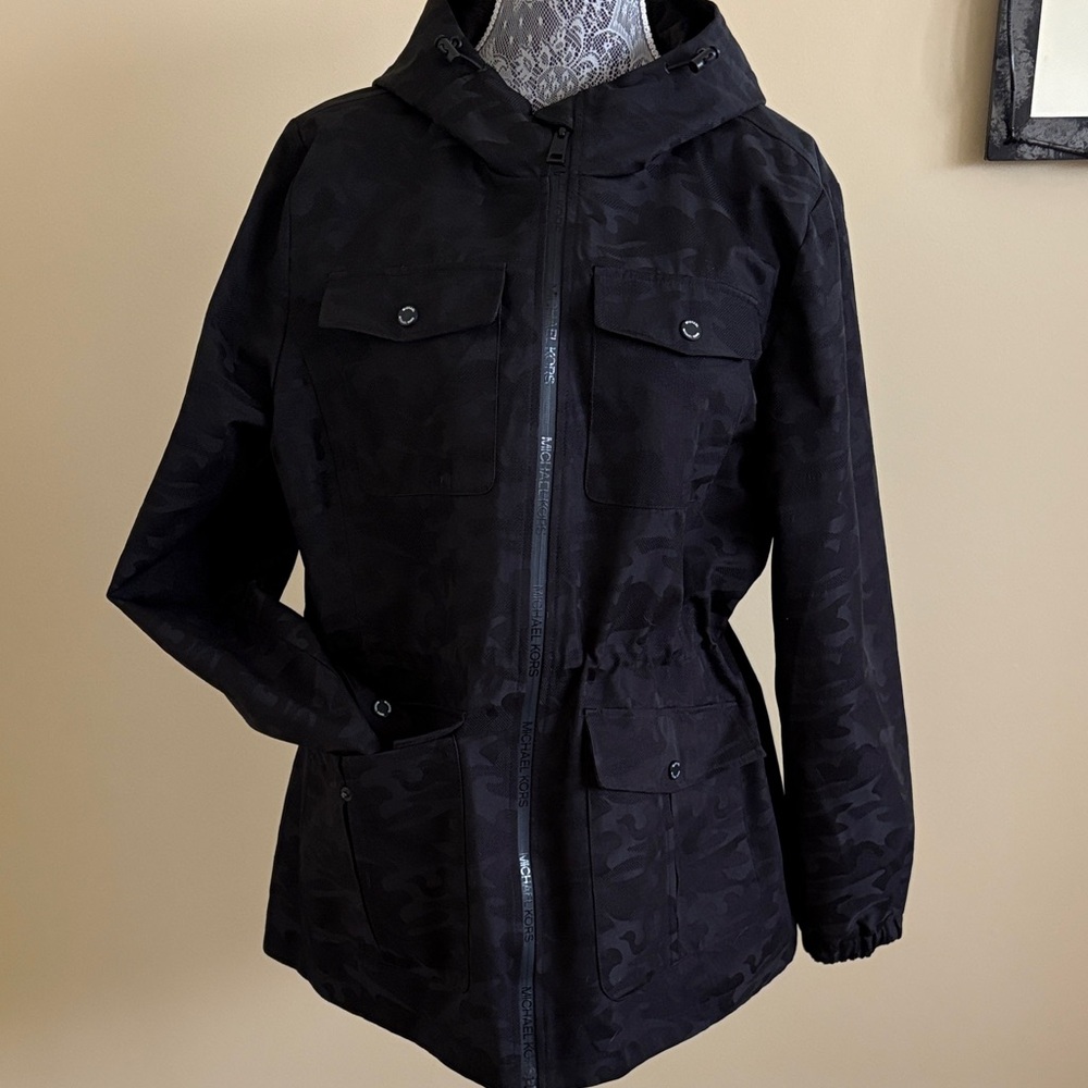 NWOT MICHAEL Michael Kors Black Camouflage Hooded Jacket